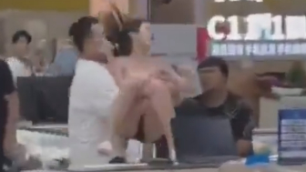 He Bought Her A New Phone And She tried to Sell It