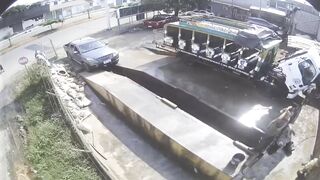 He died after being hit by a car while working at a washing machine.