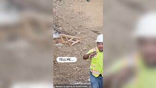 Mexican Construction Worker Tells This Guy why MEXICO is COMPLETING THE WALL!