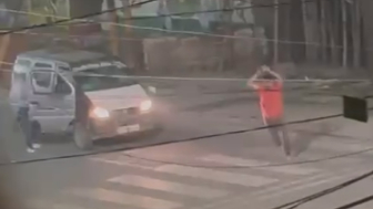 Man Throwing Rocks At Random Vehicles Finds Out