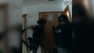 Bodycam Footage of SWAT Arresting Naked Man with 2 Female Hostages