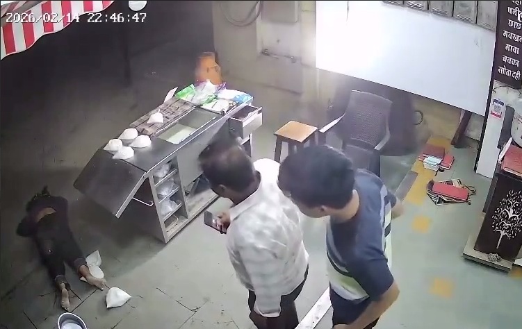 Woman falls from balcony in Indore:Lost balance while drying clothes, married 6 months ago