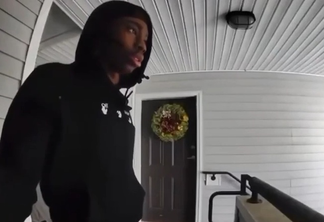 Man being Robbed at his Front Door draws quicker