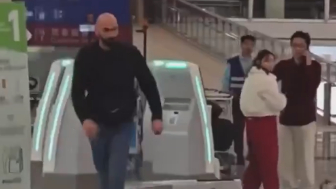 UK Man has a meltdown at the Hong Kong airport, arrested