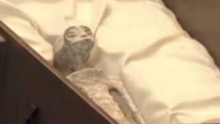 Mexico's Congress Displays 'Alien' Corpses Believed To Be 1,000-Years-Old!