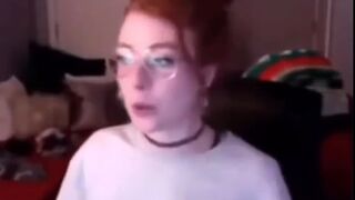 Is tis Little Redhead a Slut? Idk what's Going on in this Video WoW