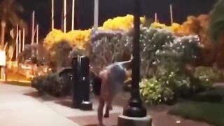 On the First Date, Check out What this Girl Can with that Light Pole With her Dress on (Watch All)