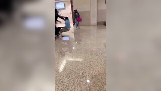 Grieving father attacks son’s accused killer inside Mecklenburg courthouse