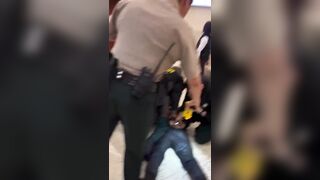 Grieving father attacks son’s accused killer inside Mecklenburg courthouse