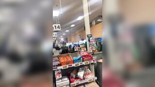 Viral video shows anti-ICE school walkout teens invading Cincinnati Kroger, hurling objects: ‘Ought to be prosecuted’