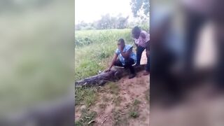 Want to Take a Pic with an Alligator? What Could Go Wrong?