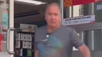 Canadian man looting a Mexican convenience store amid the cartel violence