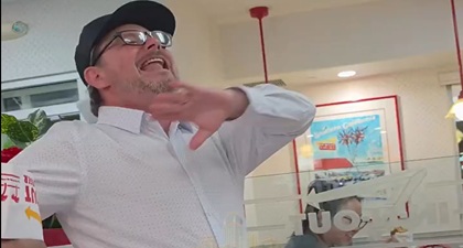 Man Professes the Gospel in INN-OUT Burger and Everyone Joins in Saying the name of Jesus