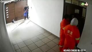 Men disguised as street sweepers violently assault a home in the GAM