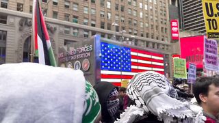 Will it Happen in the US Next? Times Square in NYC Chants for the Terrorists