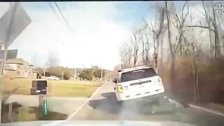 Wild Ohio chase ends with police cruiser rolling onto roadway after crash