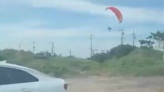 Hamas Paraglider Crashing into Power Line and Bursting into Flames