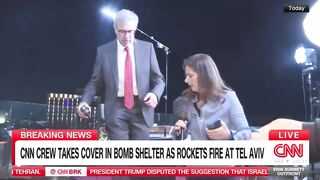 LIVE News on CNN stopped because of Bombing in Tel-Aviv Israel