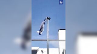 Sign? Black Crow takes Down Israeli Flag