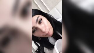 Pornstar Mia Khalifa rants ignorantly about the VA under President Trump