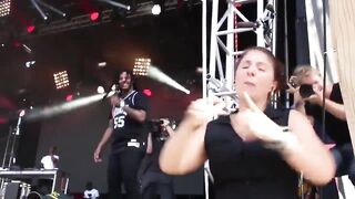 Sign Language Girl and Rapper Wacka Flocka get Close during Concert