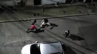 Why fight a man with a Knife that Big..all it takes is one shot