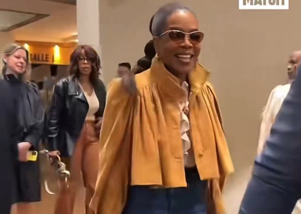 Hey look at Oprah now, This video of “Oprah Winfrey” is going viral as more people start to notice