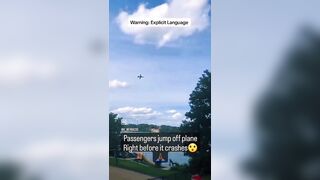 Passengers Jump off Plane before it Crashes