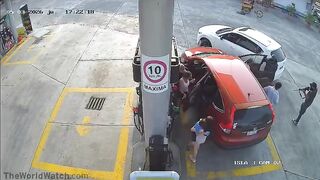 Crime in Mexico? No way. Mexico In 30 seconds, armed men steal a truck from a family with children at a gas station in Veracruz