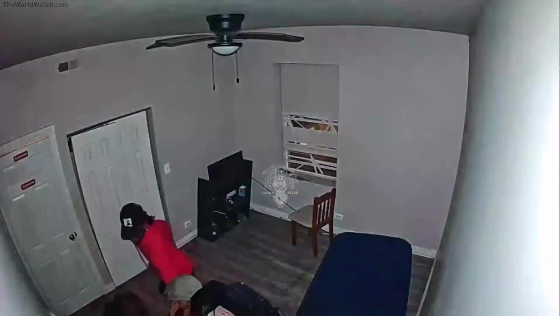 Five men caught a thief breaking into their house in Chicago