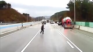 This Guy....Ice on the Road causes Massive Catastrophe