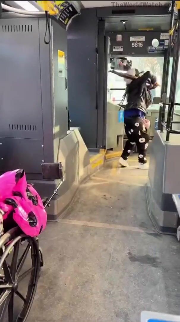 An anger management counselor is needed here (Meanwhile In Harlem)