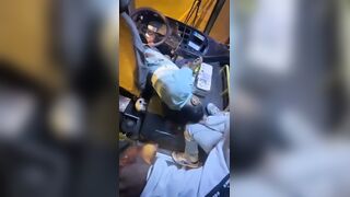 A bus belonging to the Translicsa company was shot at in San Martín de Porres: the driver received at least three shots.