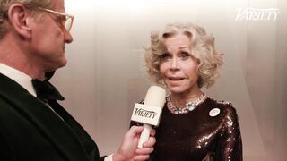Jane Fonda fell apart and froze several times during an interview at the Oscars