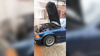 Dude removes Car's Radiator Cap and finds out