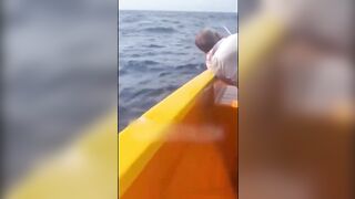 Man who Stole 450lbs of Cocaine from Cartel thrown Alive into Ocean(Link in Description)