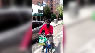This NYC Biker has Balance Skills on a Whole New Level