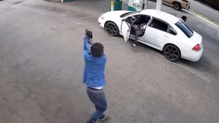 Unbelievable Fully Automatic Never Ending Gun Fight at Gas Station