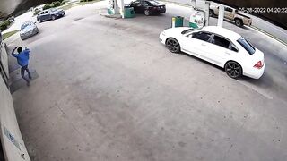 Unbelievable Fully Automatic Never Ending Gun Fight at Gas Station