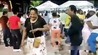 Sad: Woman Dancing Drops Dead Suddenly of a Heart Attack