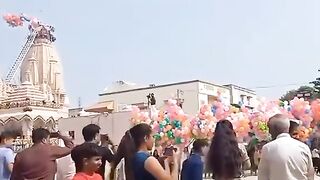 Balloon Memorial goes Wrong in India with the Helium Tank
