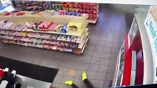 Gang Rivals come Face to Face by Accident in Store...One Died One Paralyzed