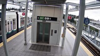 Seattle: Man shoving a passenger as a light rail train approaches at the Northgate station
