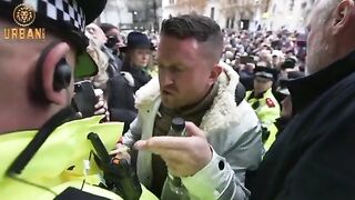 Please Pay Attention. We will All end up like Tommy Robinson. #FreeTommyRobinson