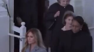 Watch the Jealousy in the Eyes of Michelle Obama behind Melania Trump