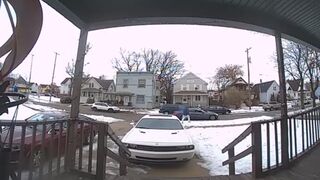 Door Bell Camera catches Cold Blooded Murder in Broad Daylight to Shock the Neighbors