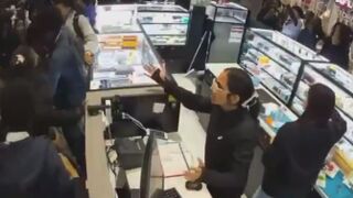 Police use pepper spray to break up a brawl between 50 mainly African teenagers at a Melbourne shopping centre