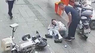 Don't ride on the sidewalk !