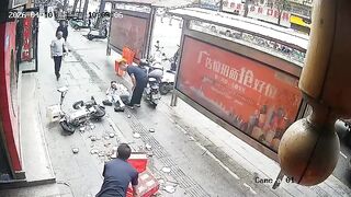 Don't ride on the sidewalk !