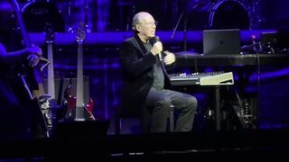 Film composer Hans Zimmer goes on an anti-Trump rant during the middle of a concert